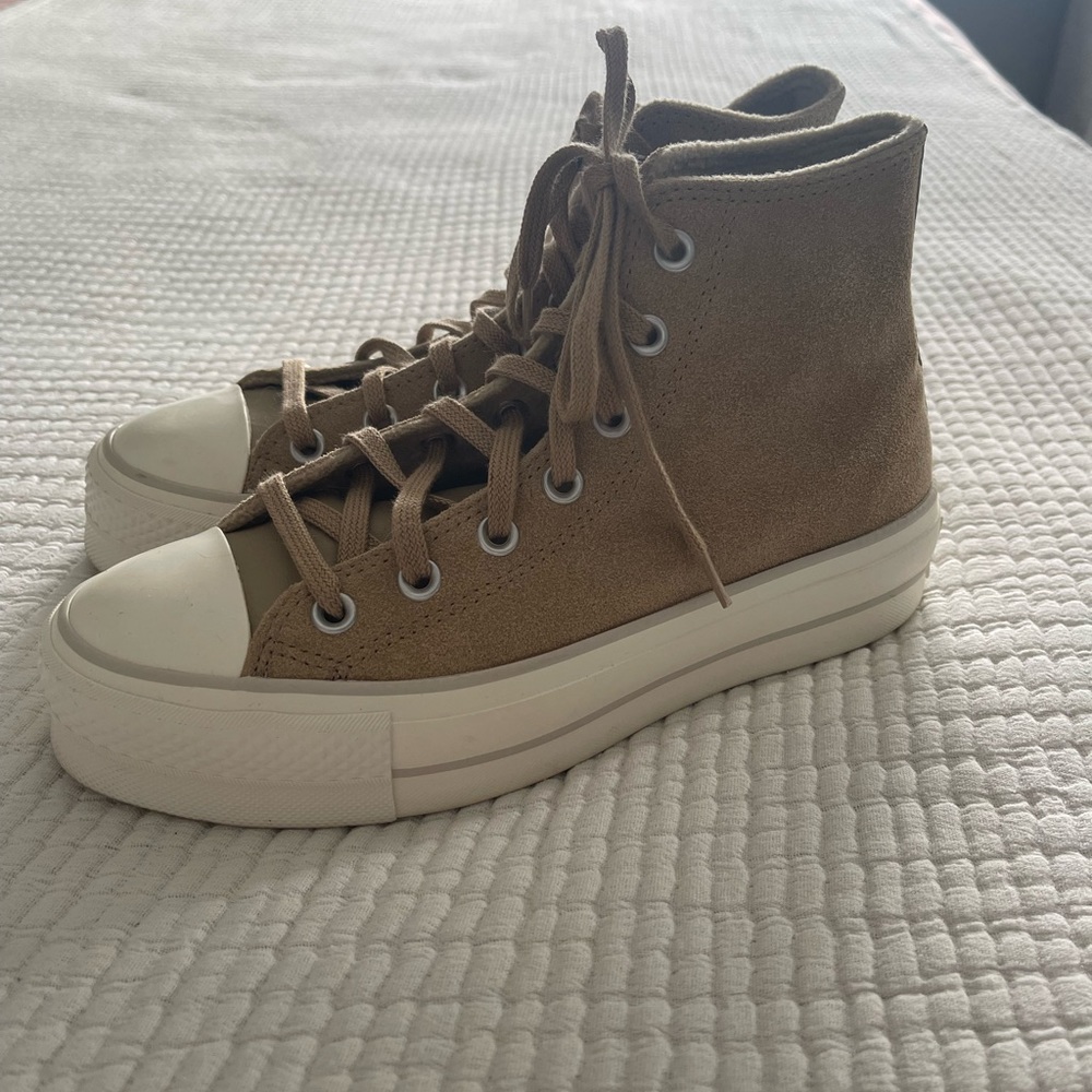 Suede Converse Platform